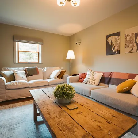 בית נופש Longford Blue Sky Self Catering