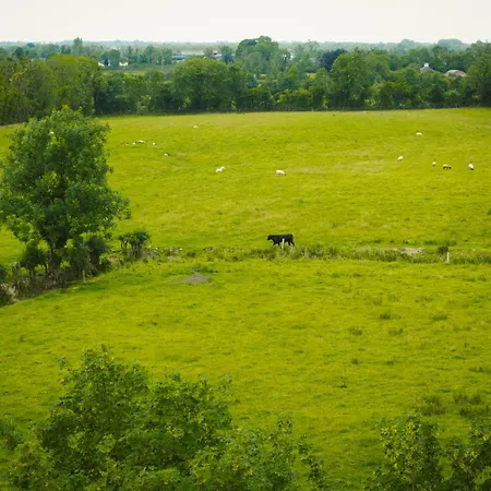 Longford Blue Sky Self Catering *