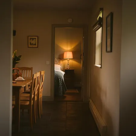 Longford Blue Sky Self Catering * Esker South