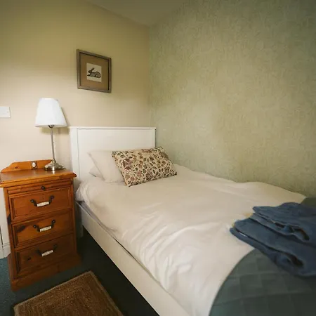 בית נופש Longford Blue Sky Self Catering *